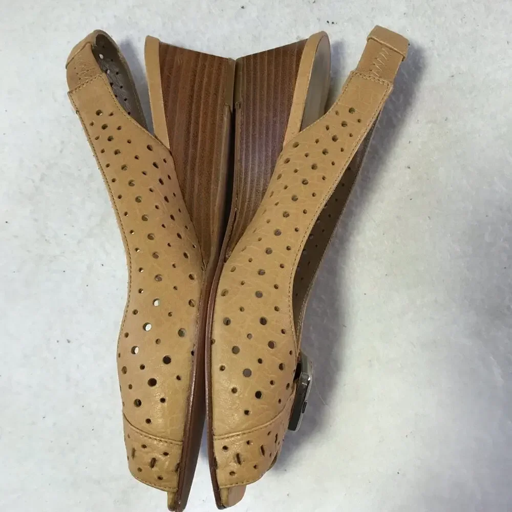 Stuart Weitzman tan leather cutouts peep toe wedges buckle detail 7 Spain - Picture 7 of 11
